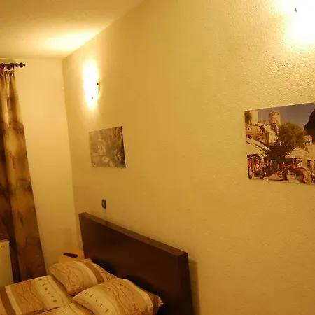 Апартаменты Plaza *