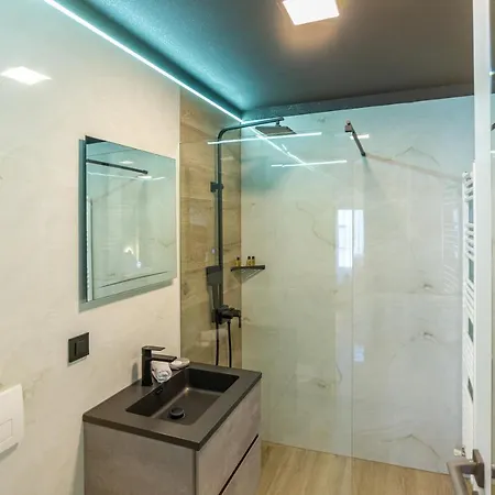 Апартаменты Plaza *