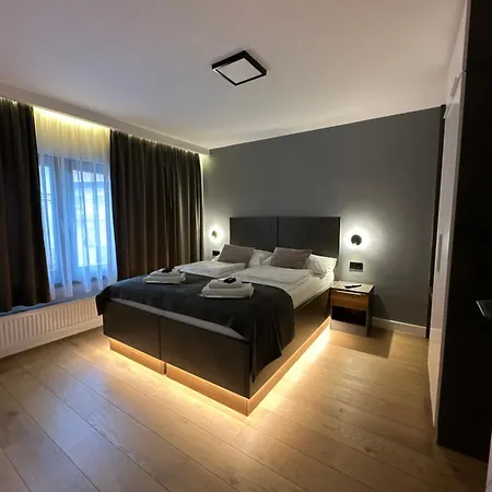 Апартаменты Plaza *